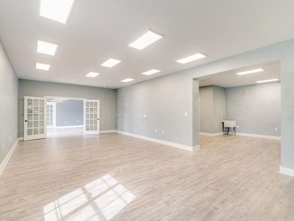 525 E Main St, Midlothian, TX 76065